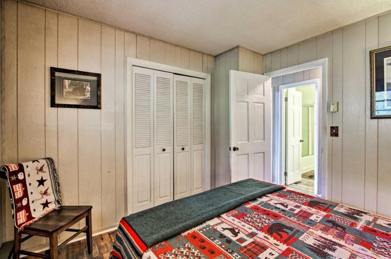 Quiet Cabin With Mountain Views About 3 Mi To Gatlinburg Bagian luar foto